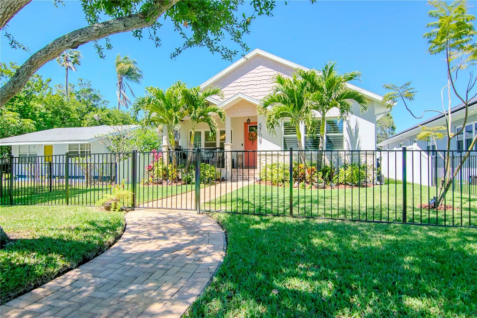 Property Photo:  5709 Tangerine Avenue S  FL 33707 