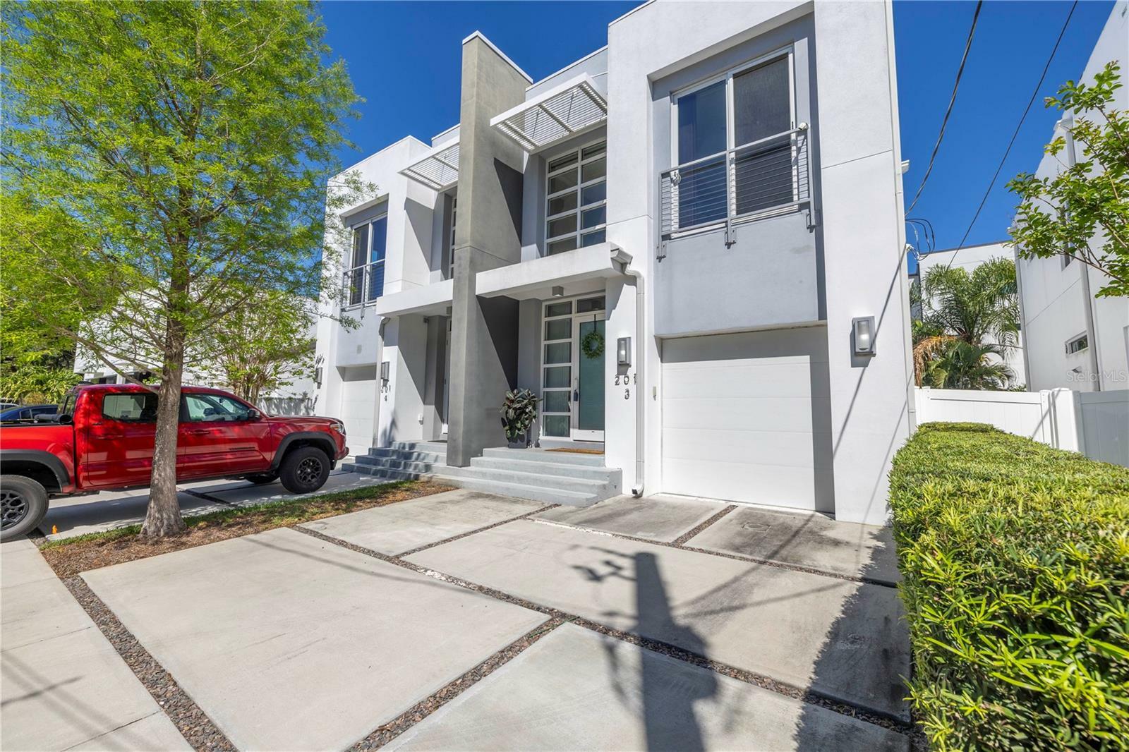 Property Photo:  201 N Trask Street 3  FL 33609 