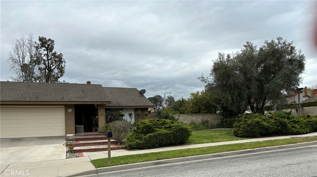 Property Photo:  3806 Lesser Drive  CA 91320 