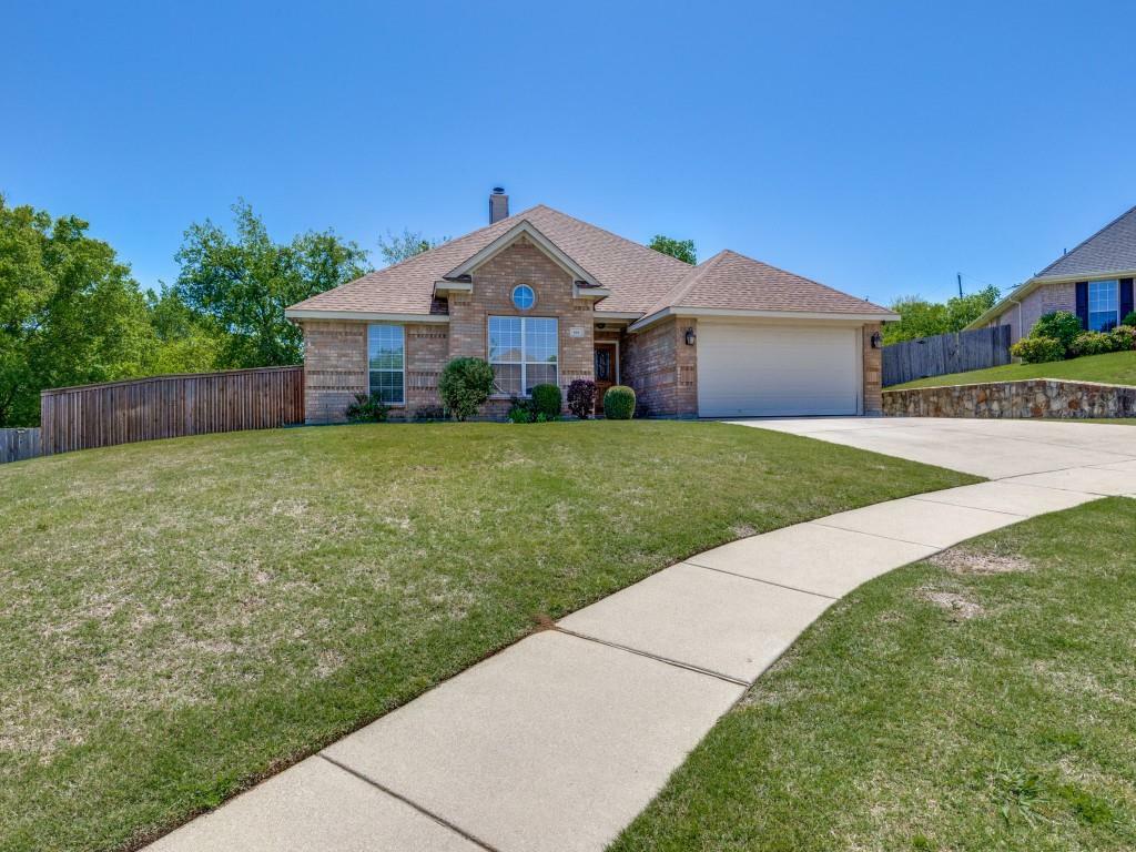 Property Photo:  825 Ridgehill Court  TX 76028 