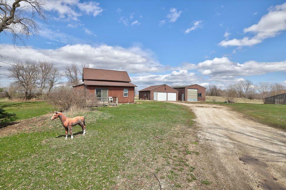 Property Photo:  101 Reinhart Street  IA 50130 