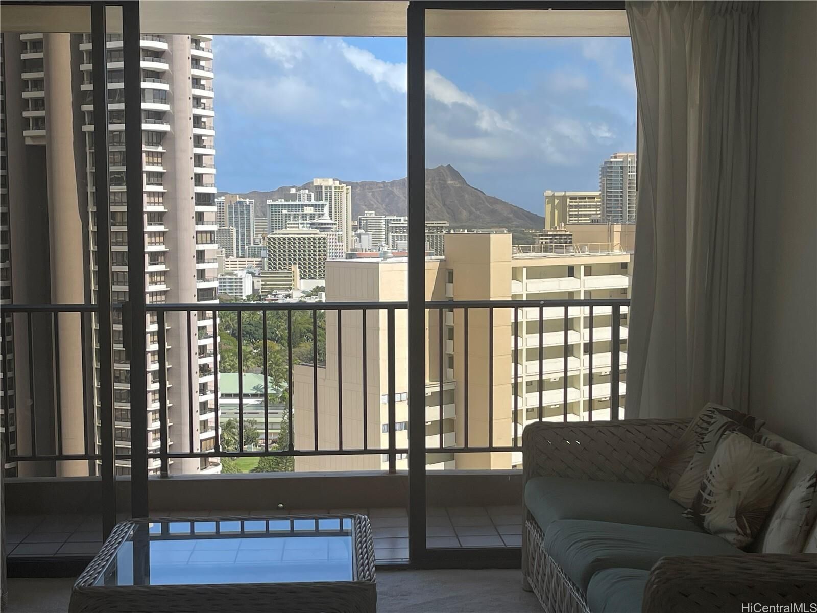 Property Photo: 411 Hobron Lane 2713 HI 96815