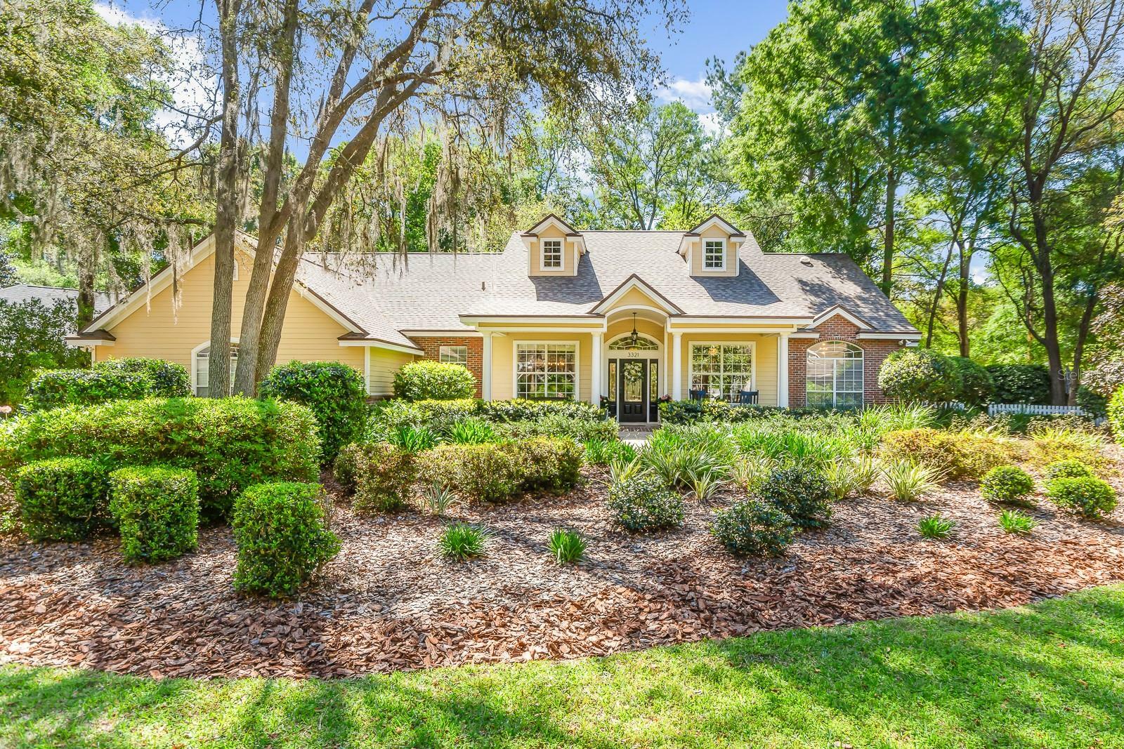 Property Photo: 3321 SW 94th Drive FL 32608