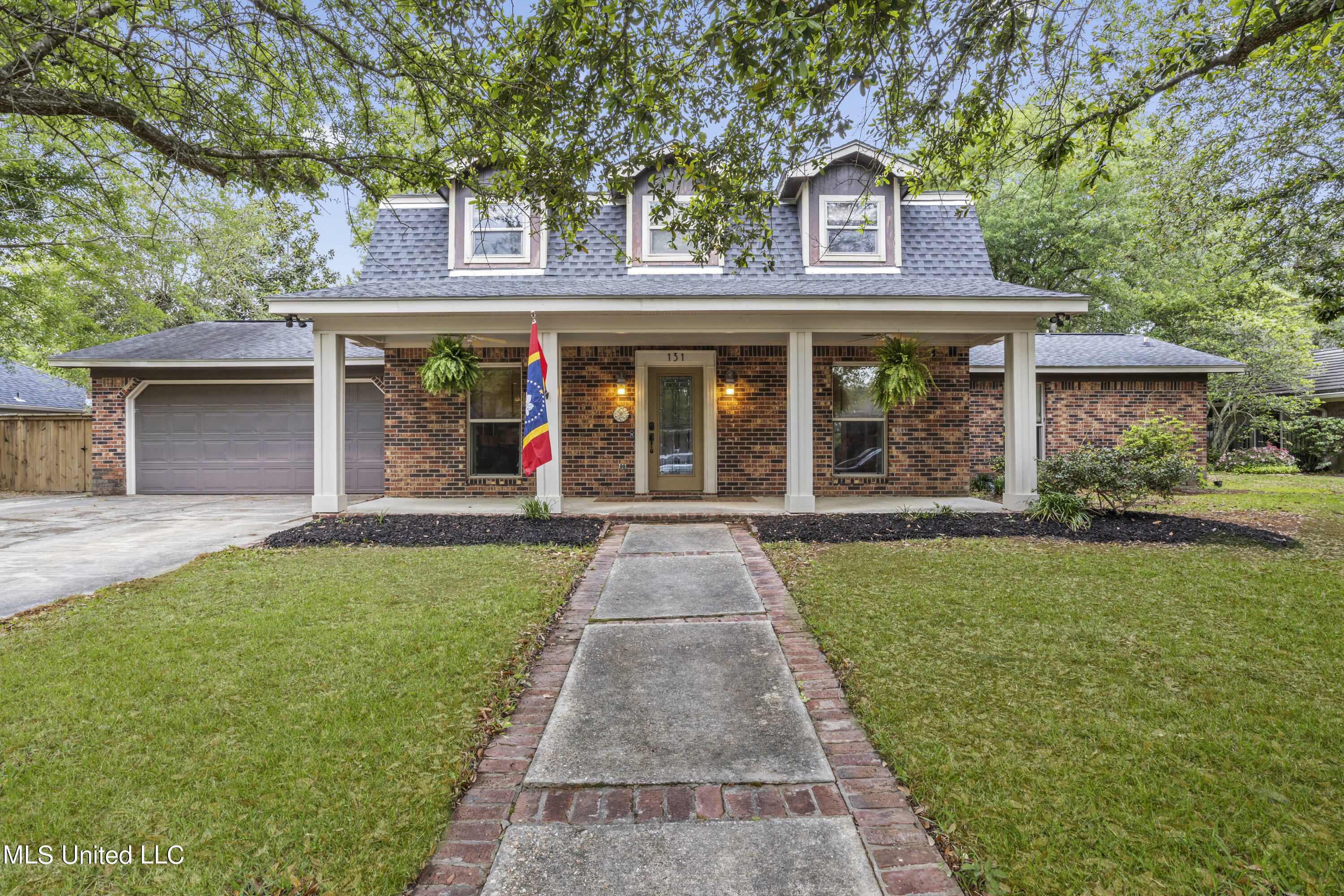 Property Photo:  131 Watersedge Drive  MS 39564 