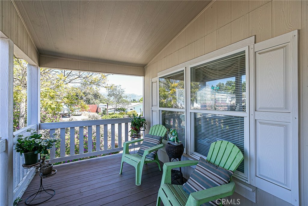 Property Photo:  705 Palmer Street  CA 93444 