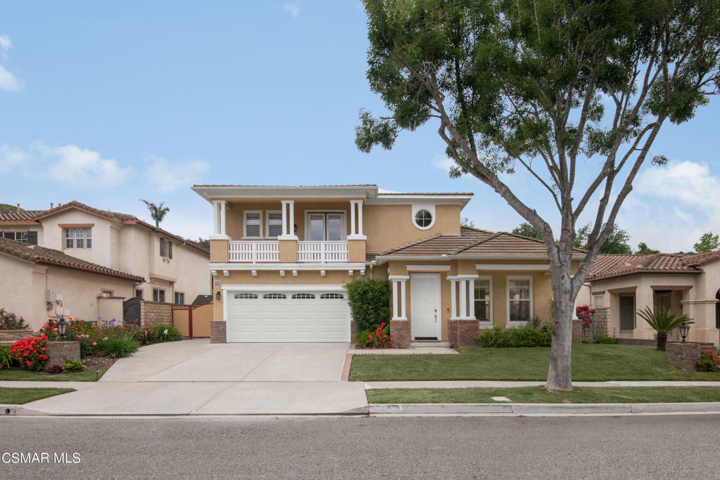 Property Photo: 4842 Via Estrella CA 91320