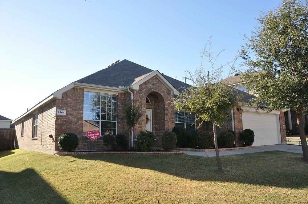 Property Photo:  2944 Hollow Valley Drive  TX 76244 