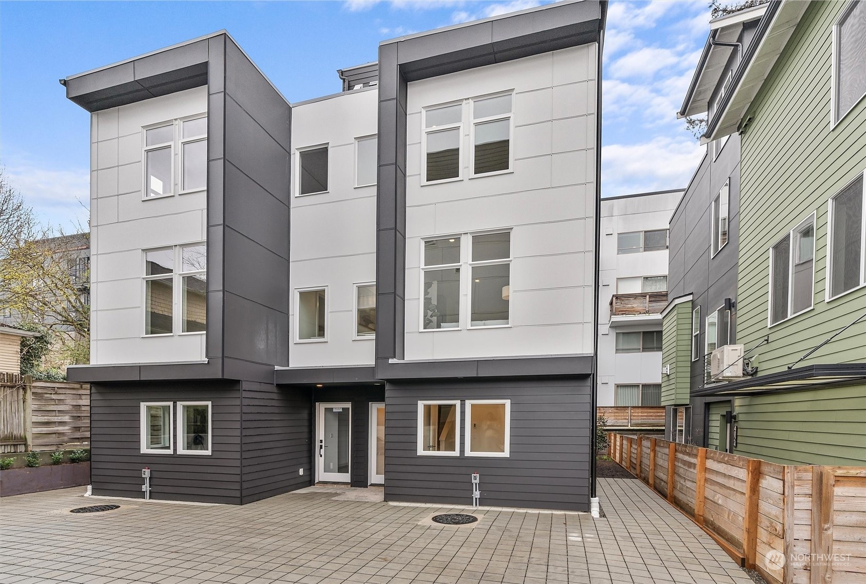 Property Photo: 4026 B Midvale Avenue N WA 98103