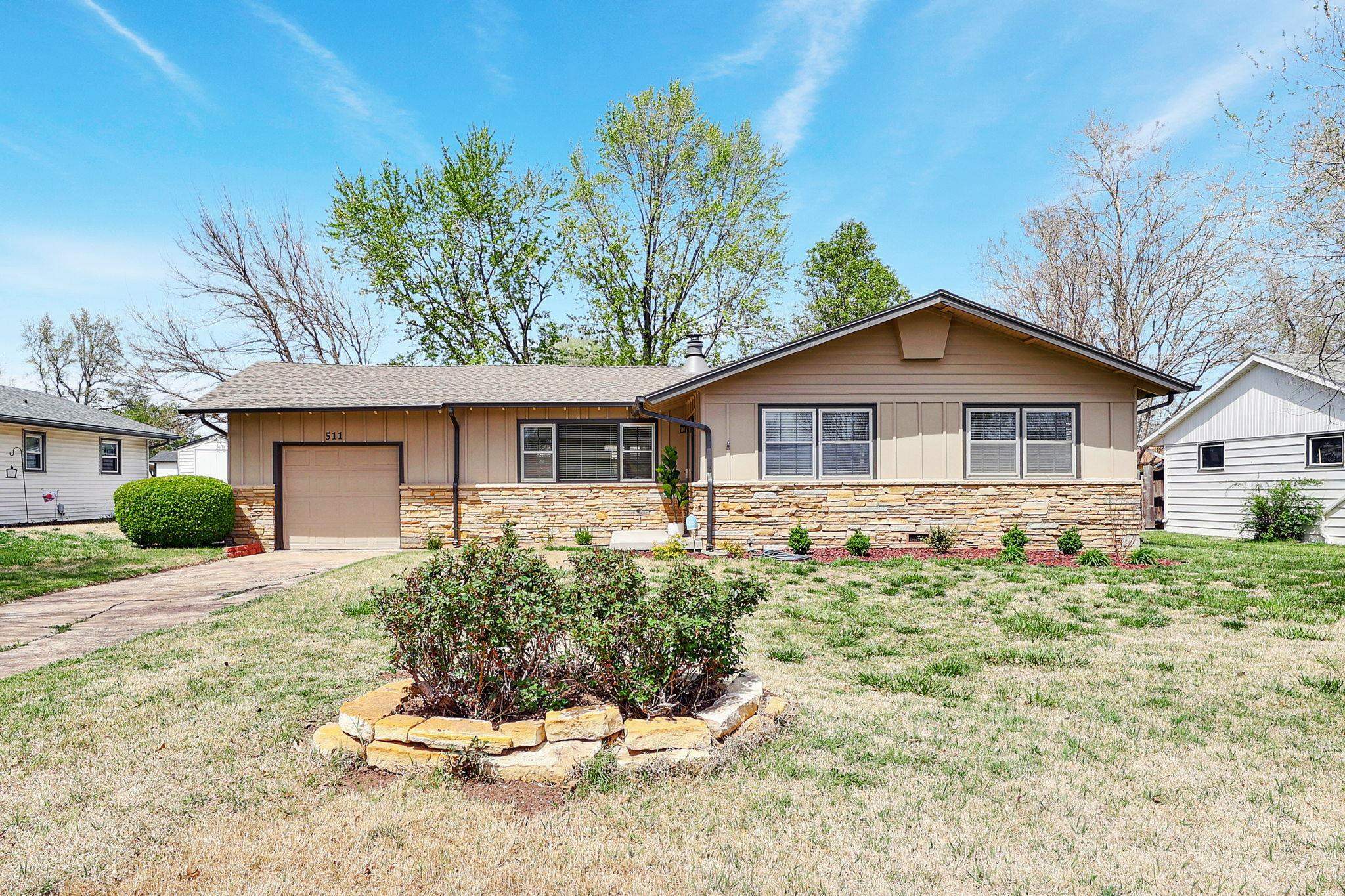 Property Photo:  511 N Country Acres Ave  KS 67212 