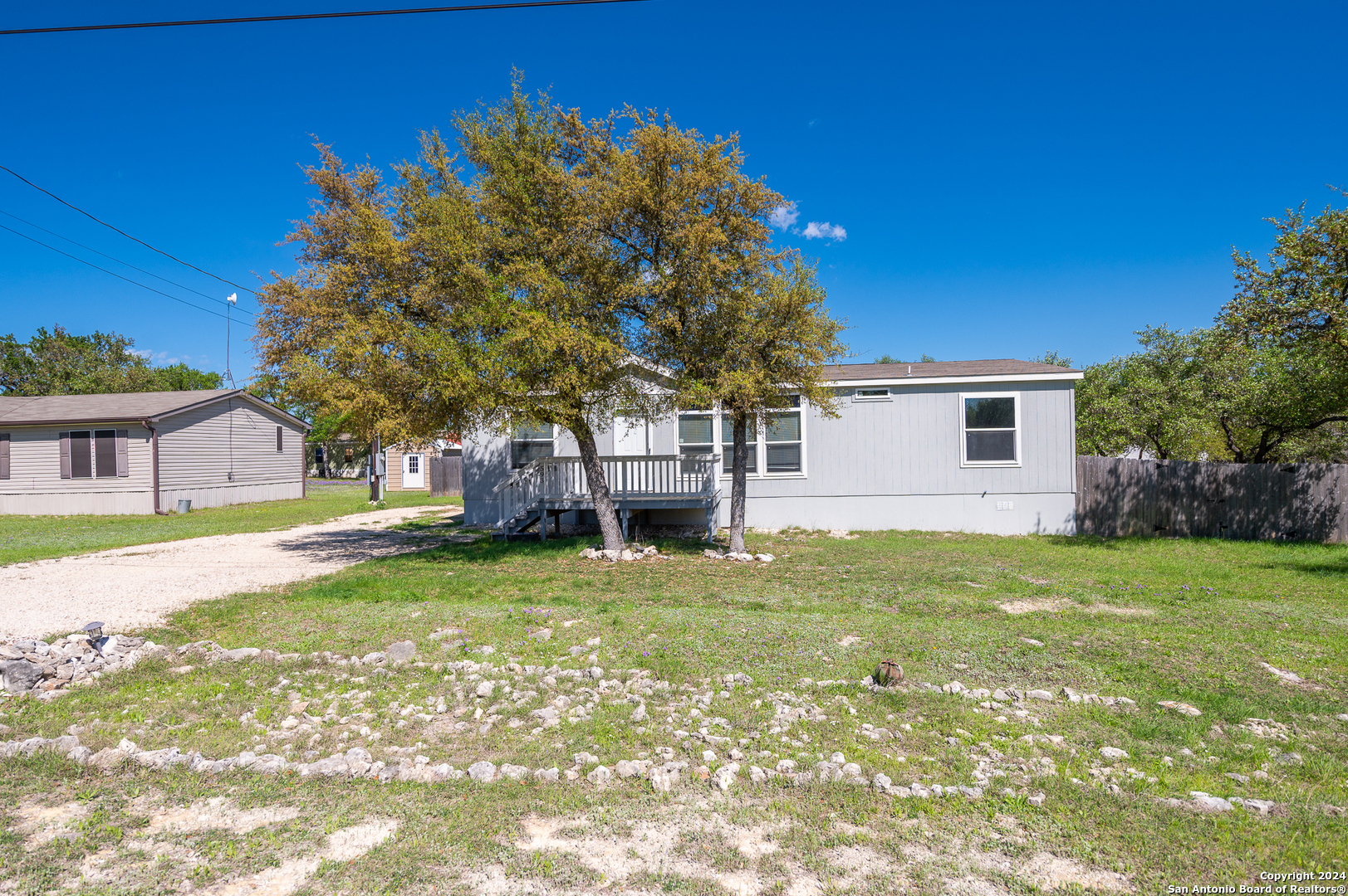 Property Photo:  593 Private Road 1508  TX 78003 