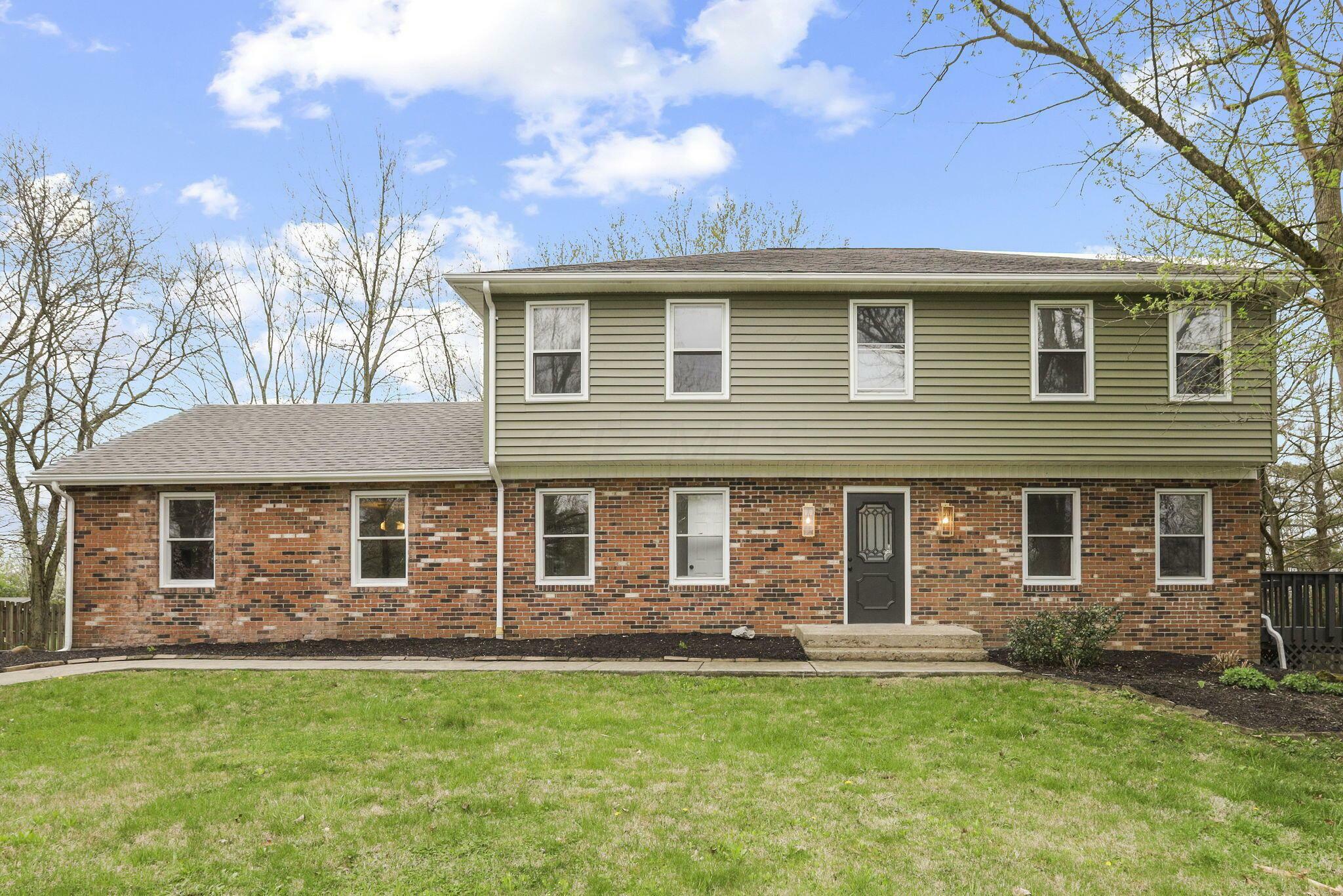 Property Photo:  7863 E Bowling Green Lane NW  OH 43130 