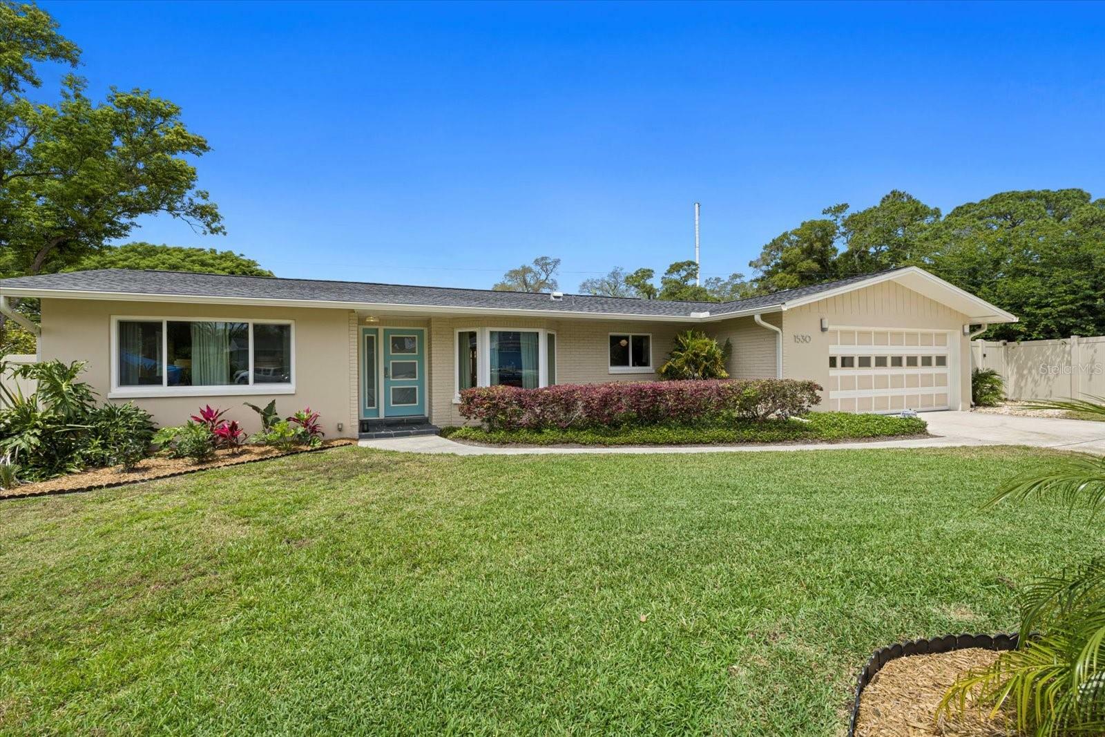 Property Photo:  1530 Hunter Lane  FL 33764 