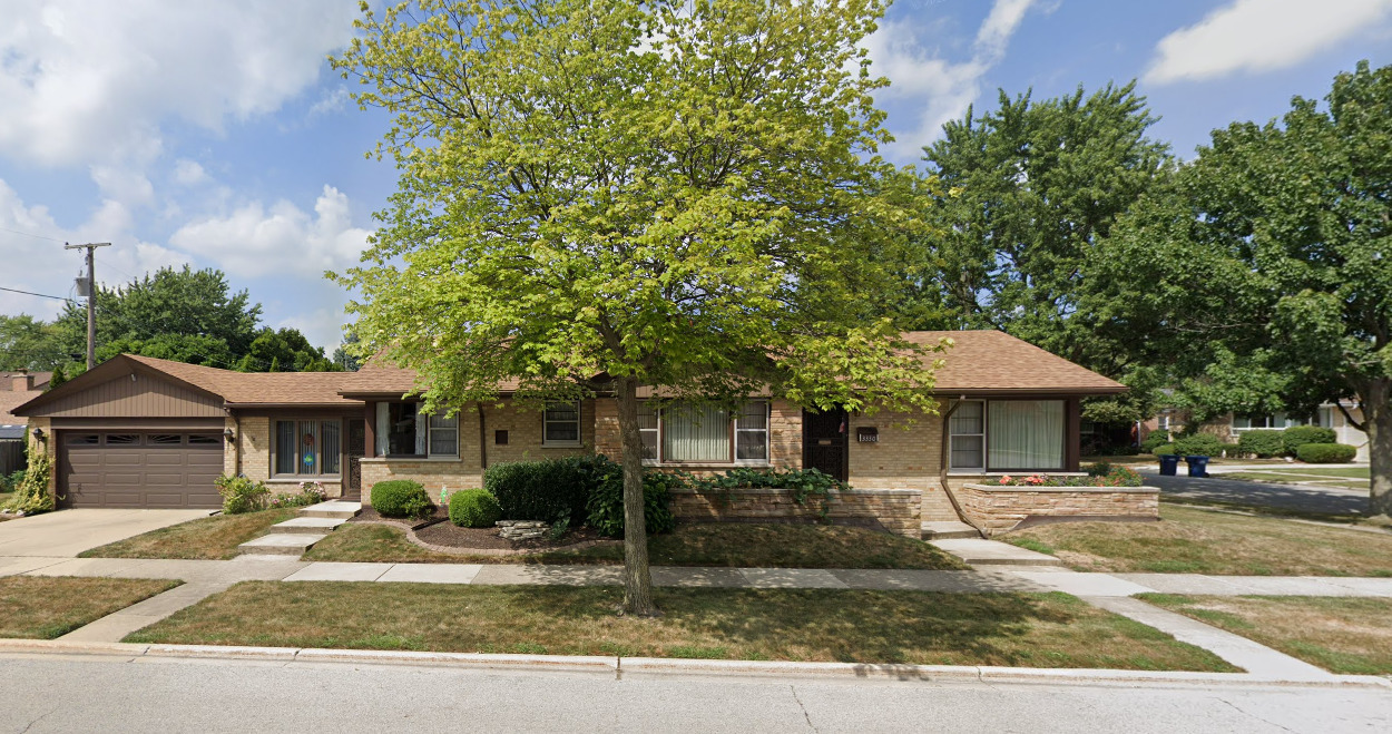 Property Photo:  3330 102nd Street  IL 60805 