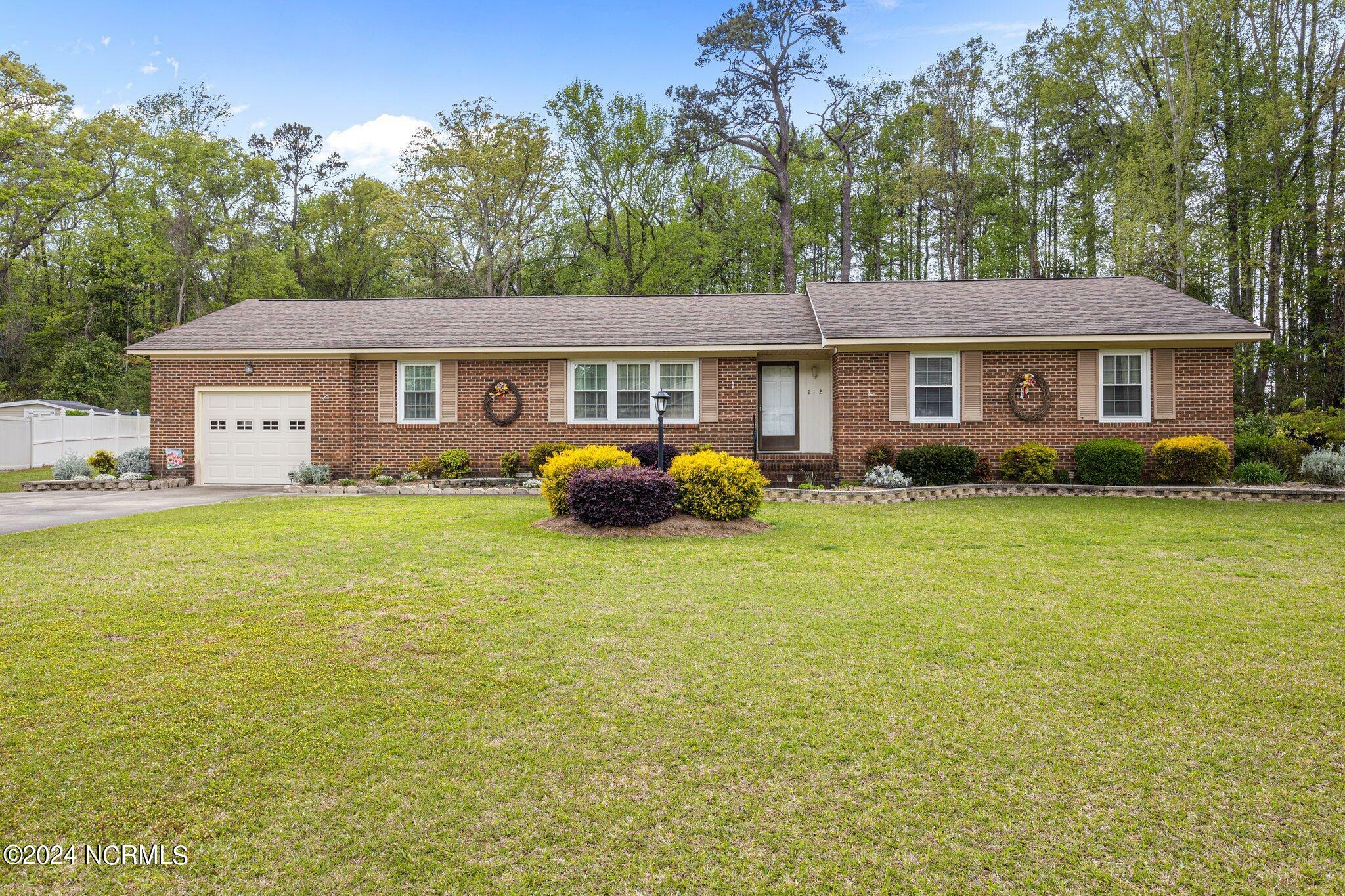 Property Photo: 112 Hillcrest Drive NC 27889
