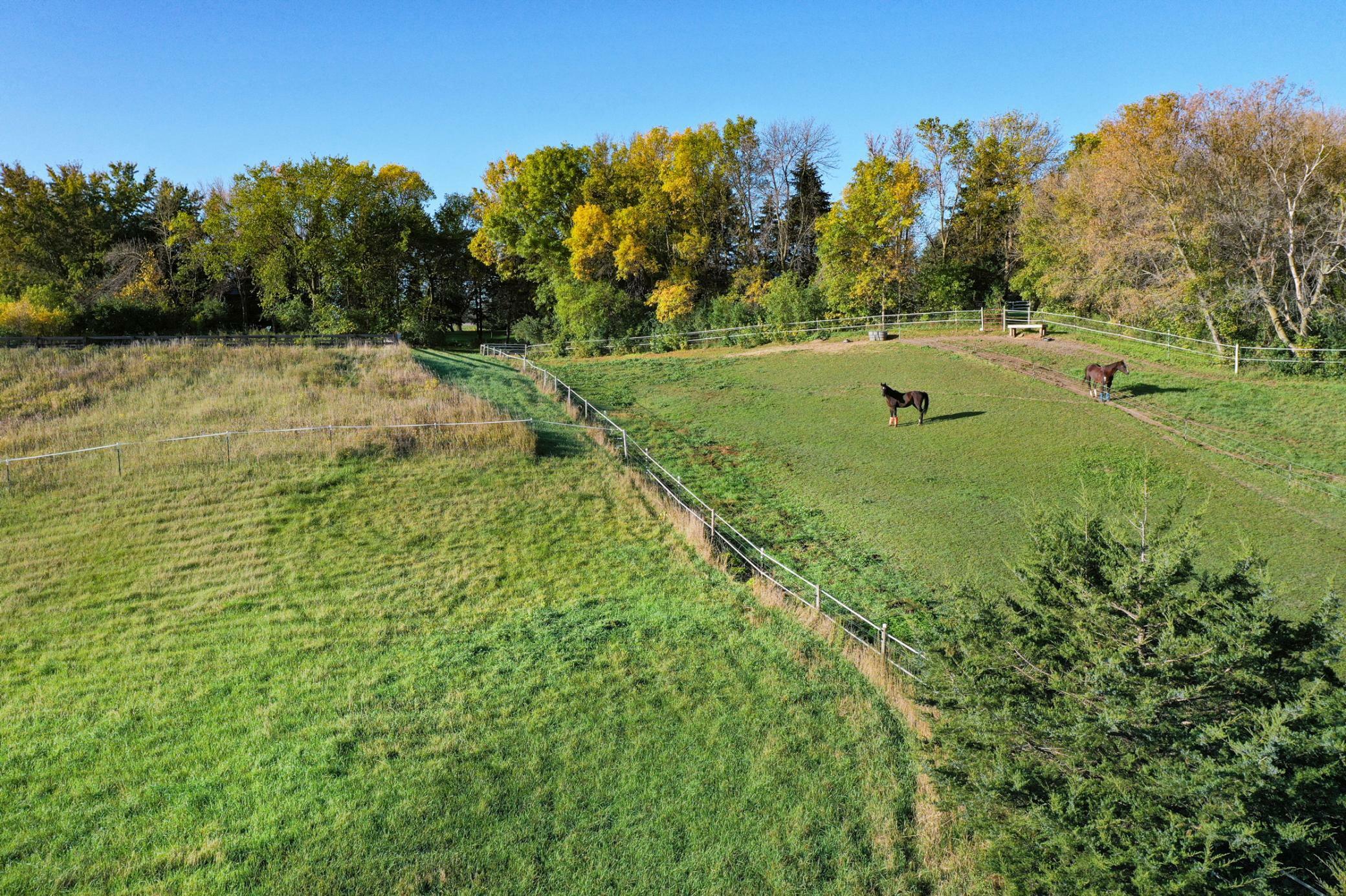 Property Photo: 8610 County Road 10 MN 55387