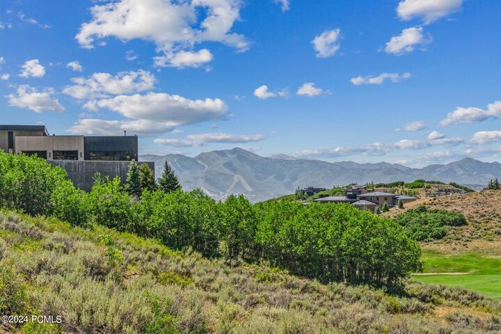 Property Photo: 3228 Wapiti Canyon Road UT 84098