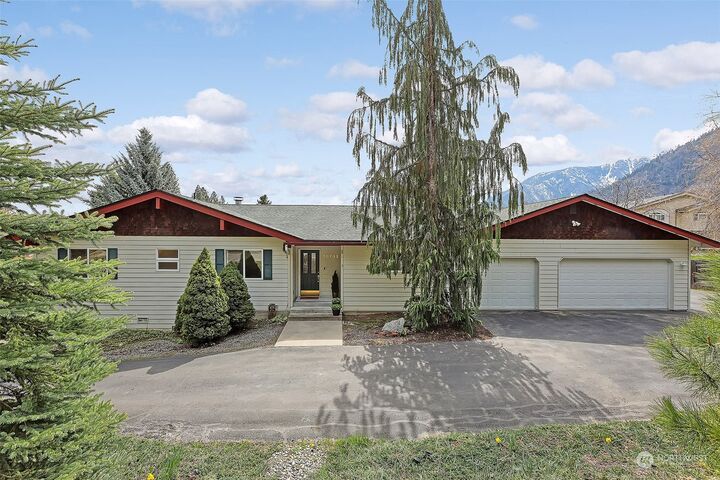 Property Photo:  10733 Titus Road  WA 98826 