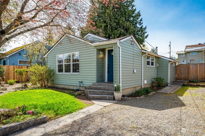 10033 19th Avenue SW  Seattle WA 98146 photo