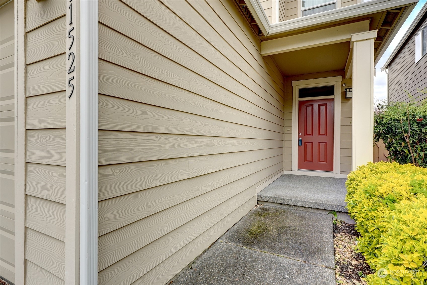 Property Photo:  11525 175th Street E  WA 98374 