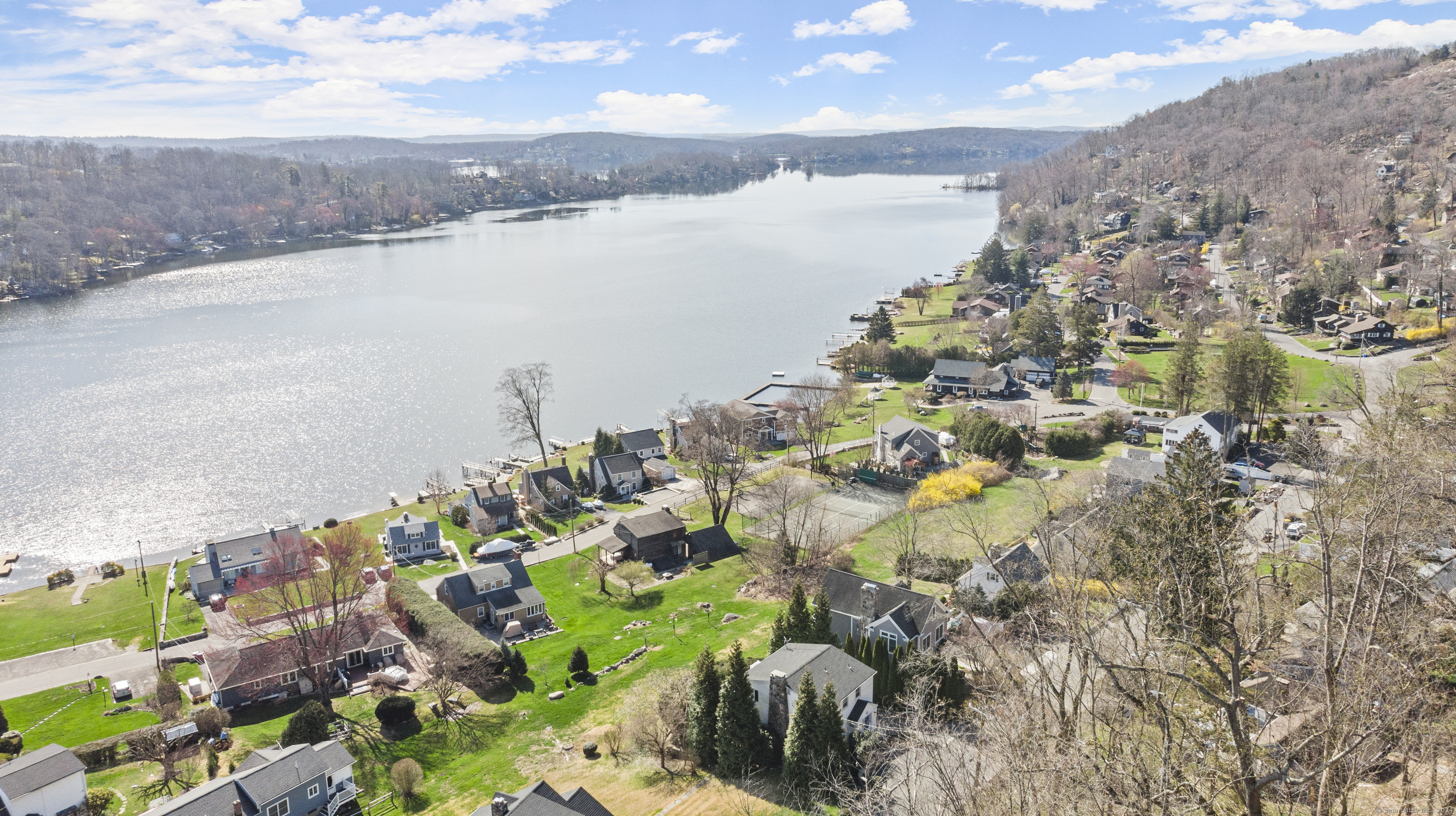Property Photo:  13 Candlewood Knolls Road  CT 06812 