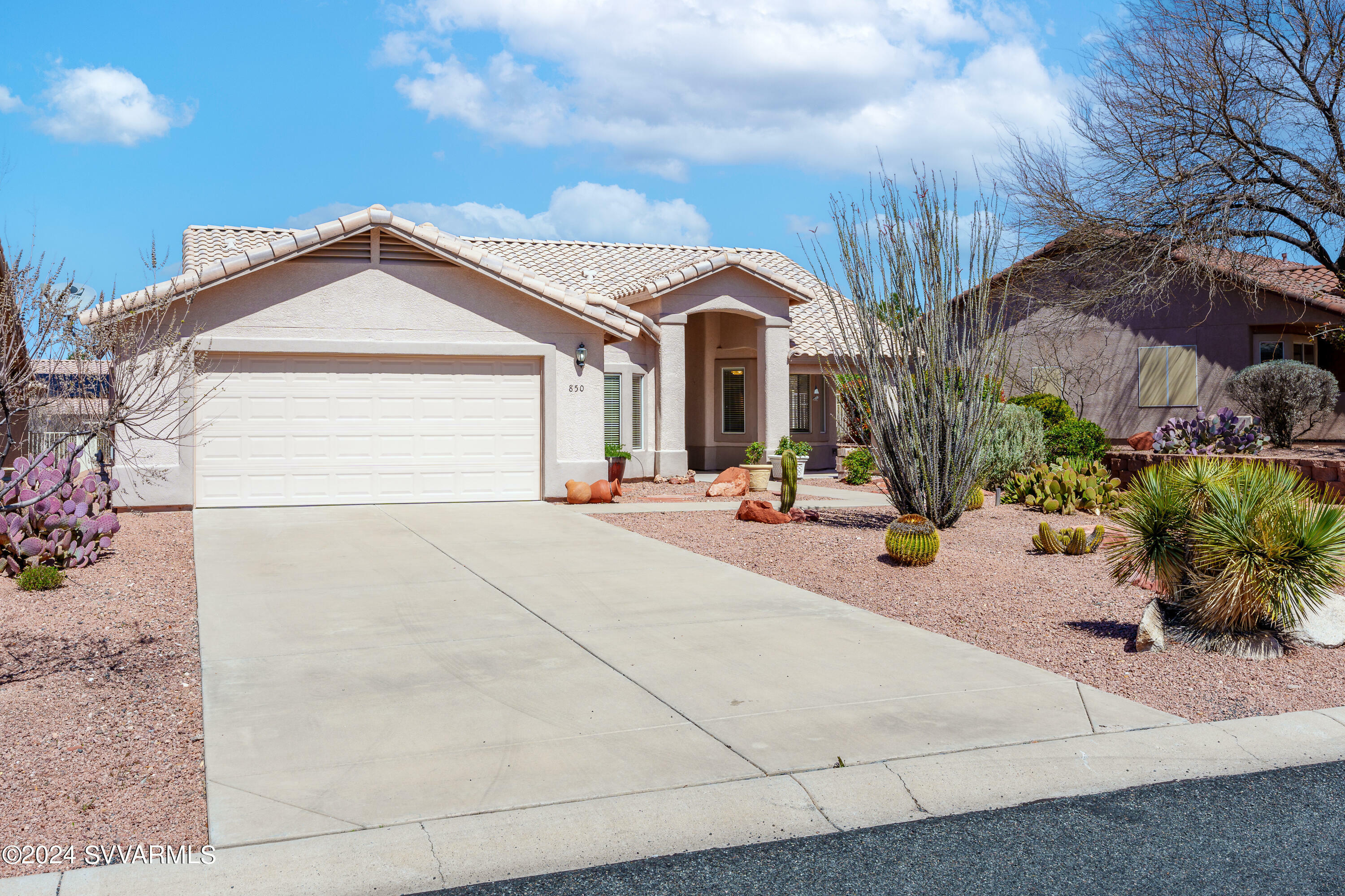 Property Photo:  850 S Cedar Ridge Court  AZ 86325 