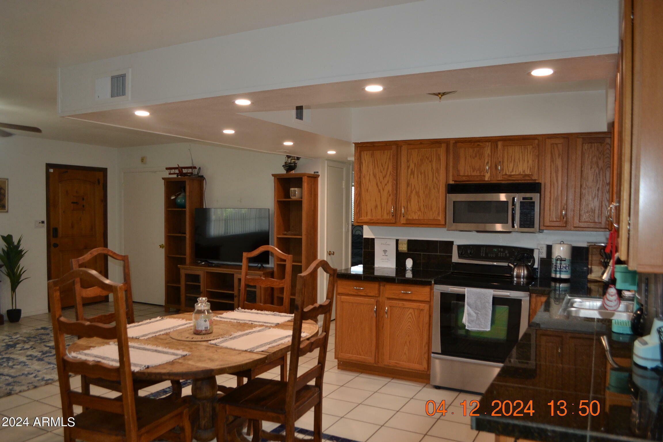 Property Photo:  658 S Palo Verde Drive  AZ 85120 