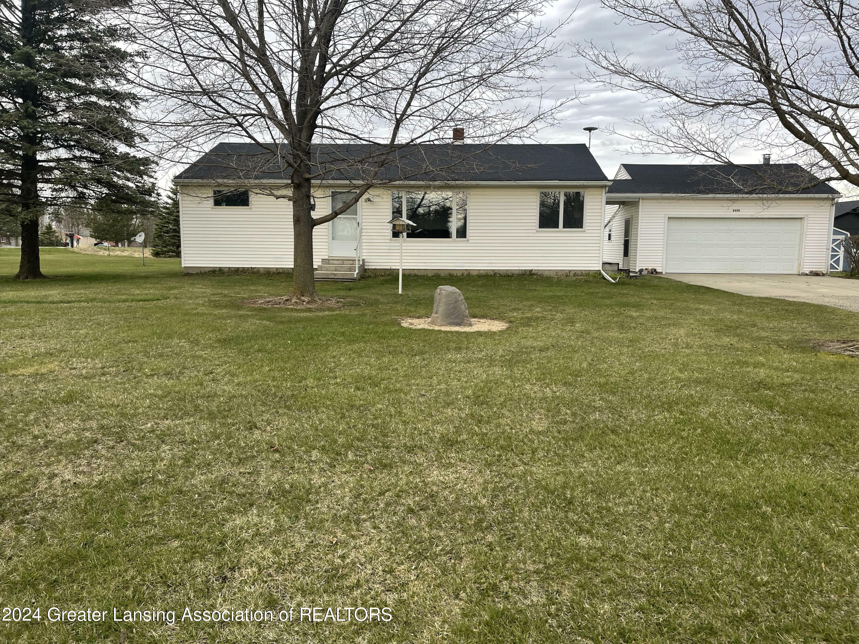 8970 W Cutler Road  Dewitt MI 48820 photo