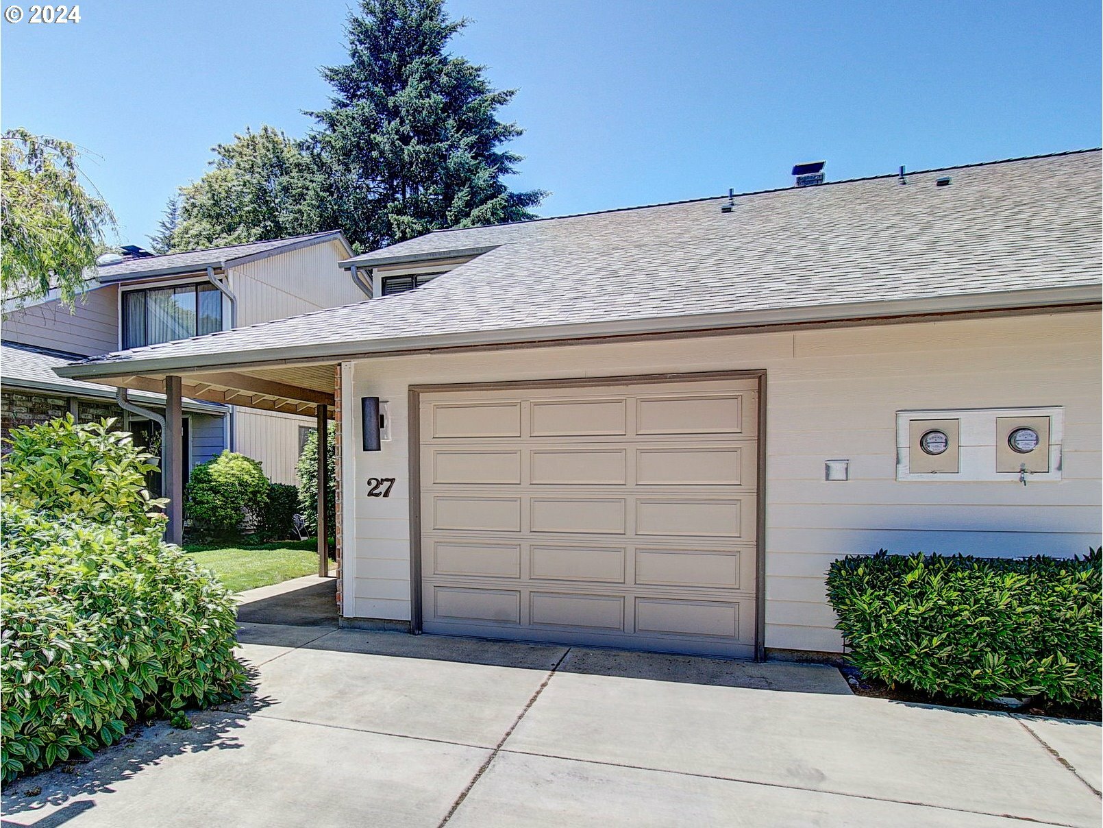 Property Photo:  4613 E 18th St 27  WA 98661 