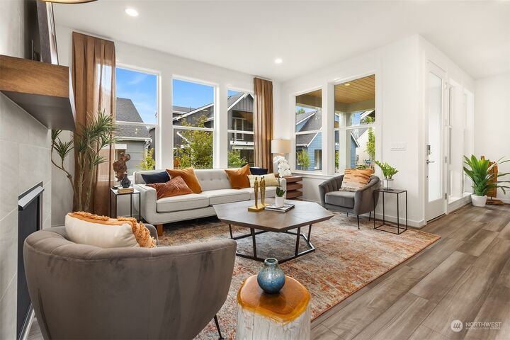 Property Photo:  10342 (Hs 2) 135th Circle NE  WA 98033 