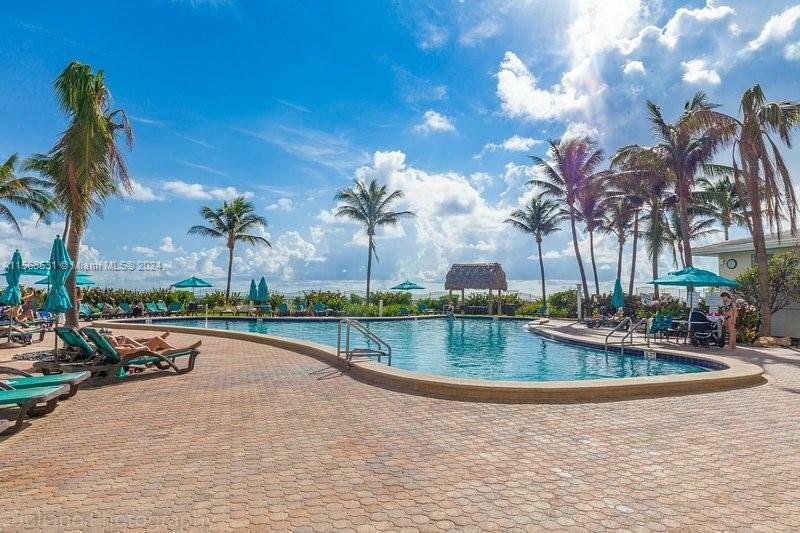 Property Photo:  3901 S Ocean Dr 4U  FL 33019 