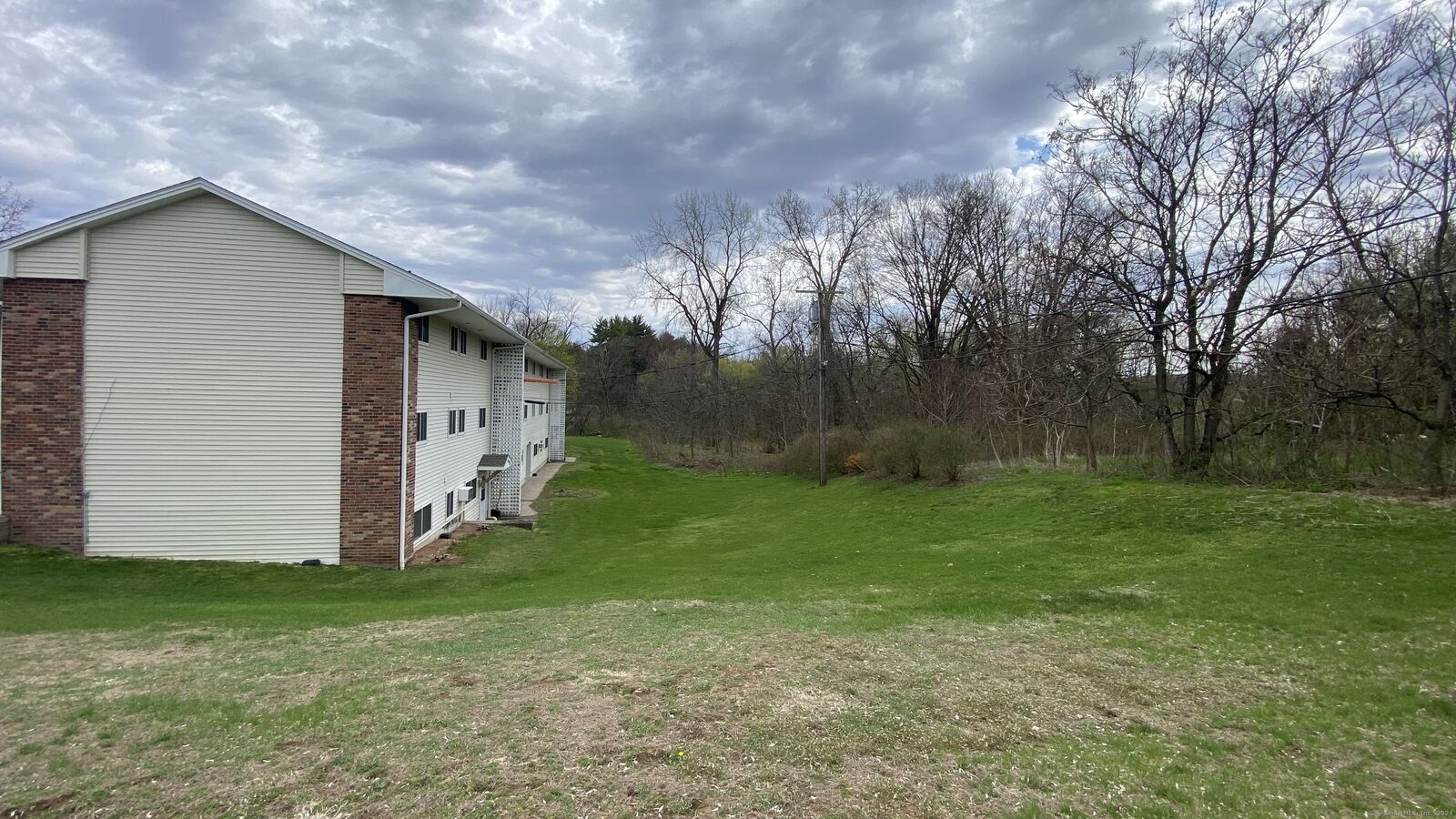 Property Photo:  17 Harry Brook Village 17  CT 06776 