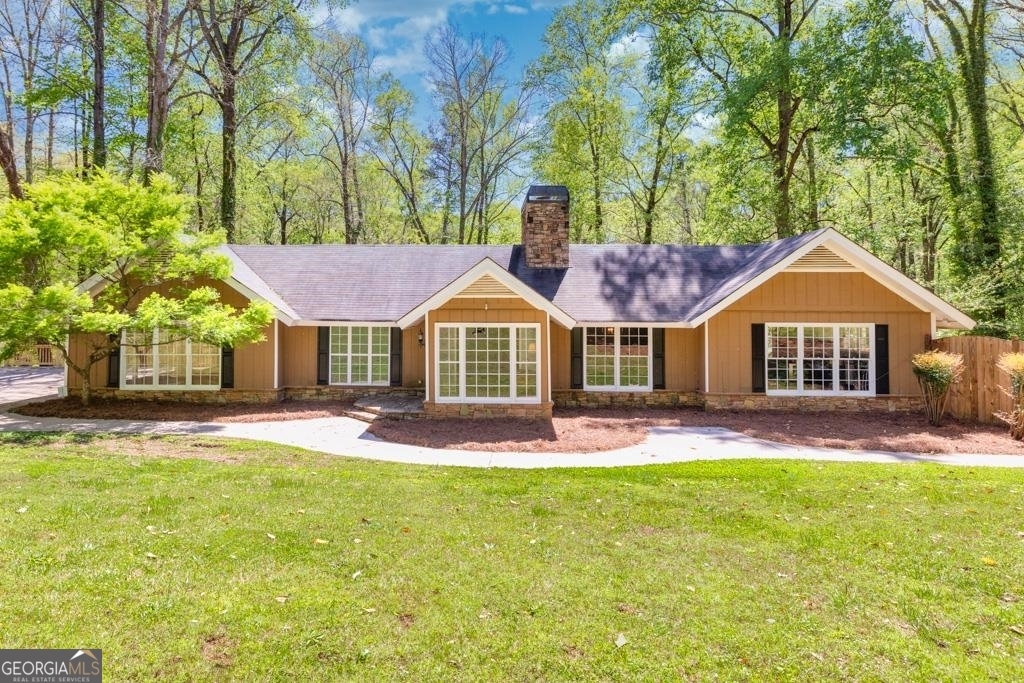 Property Photo:  223 Holsenbeck School Road  GA 30680 