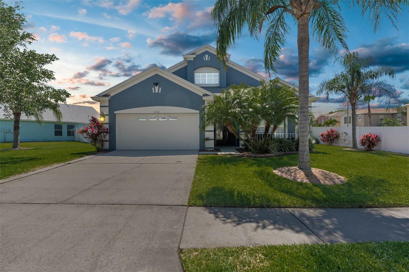 Property Photo:  4512 White Bay Circle  FL 33545 