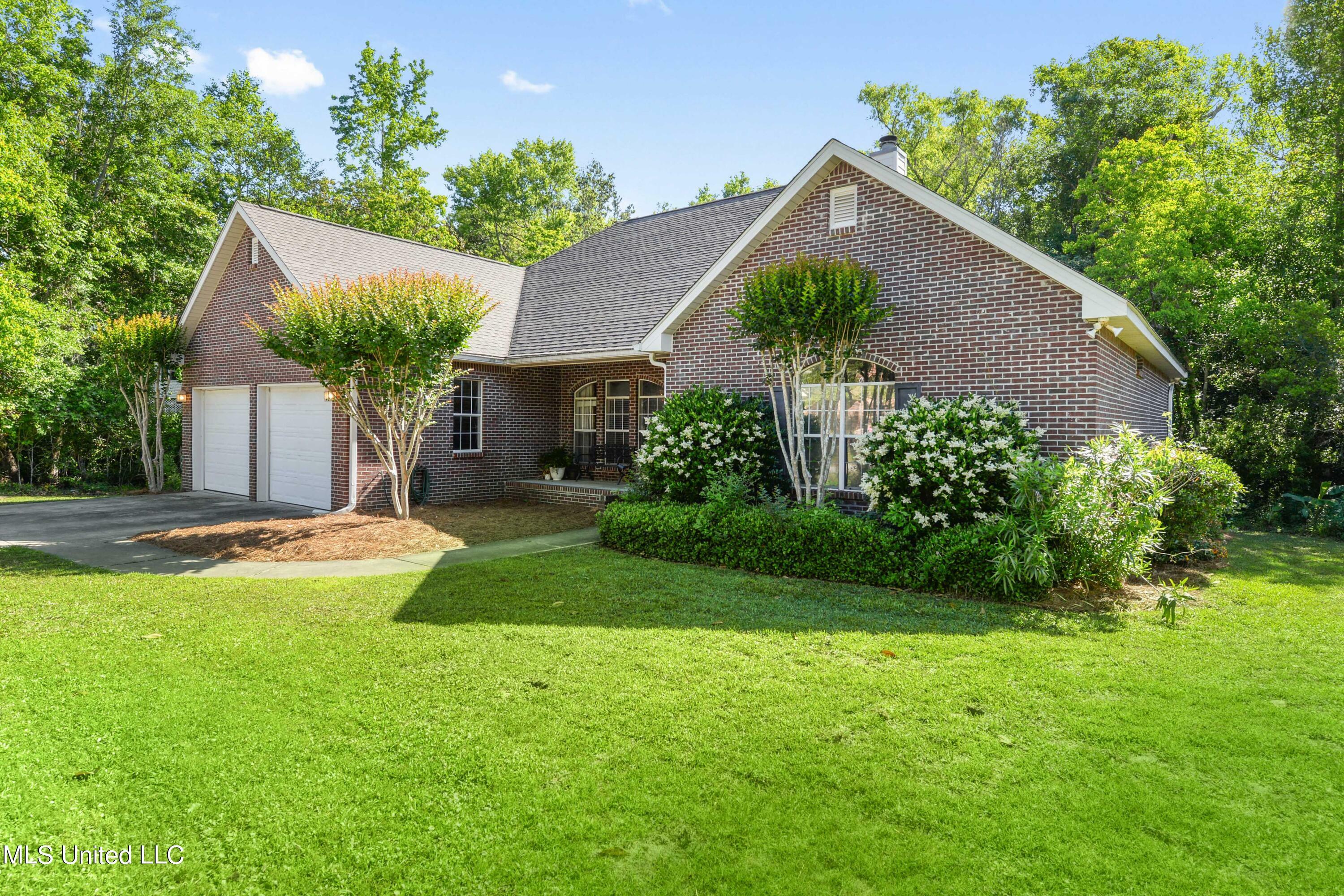 Property Photo:  806 Magnolia Bayou Boulevard  MS 39564 