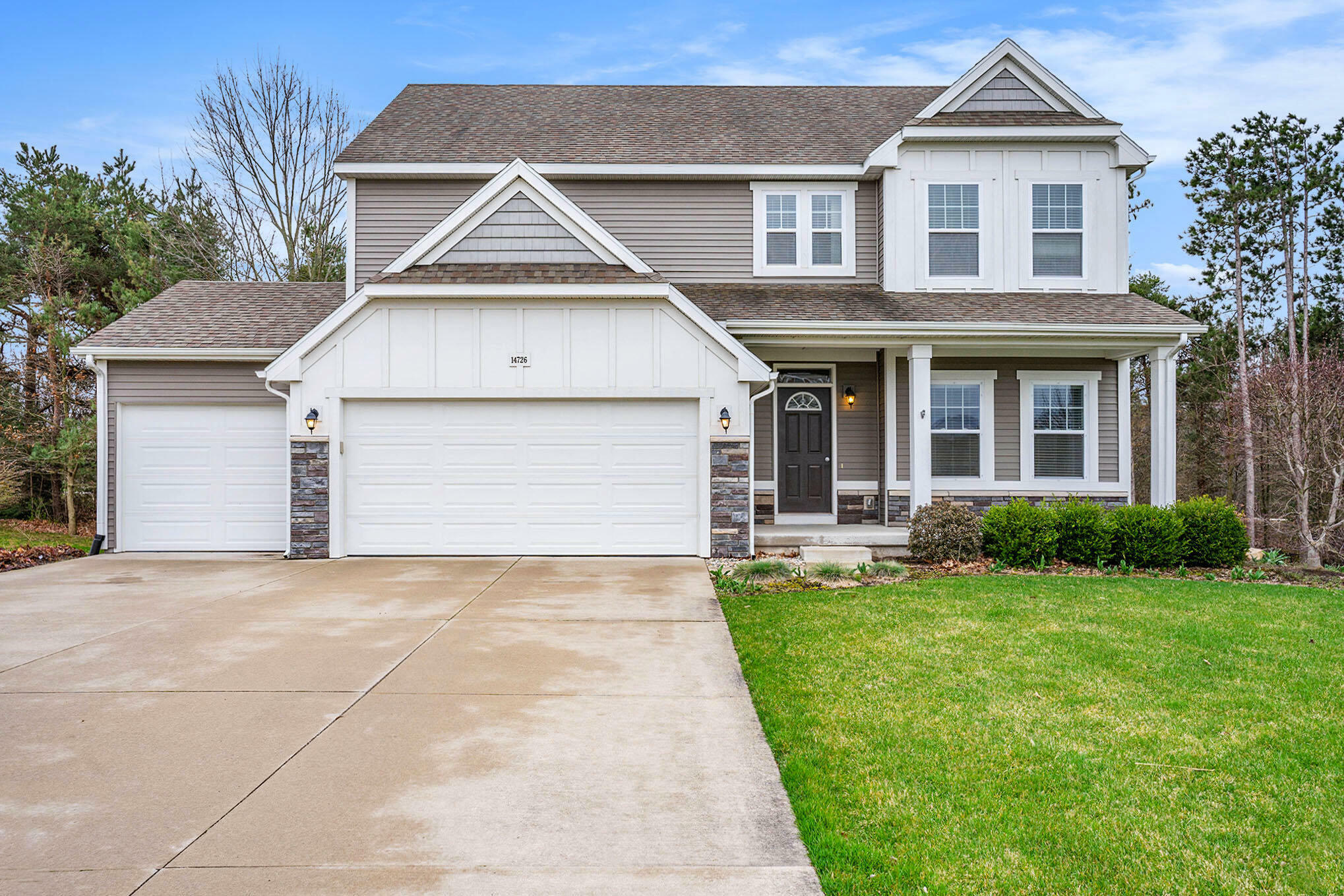 Property Photo: 14726 Waypoint Parkway MI 49460