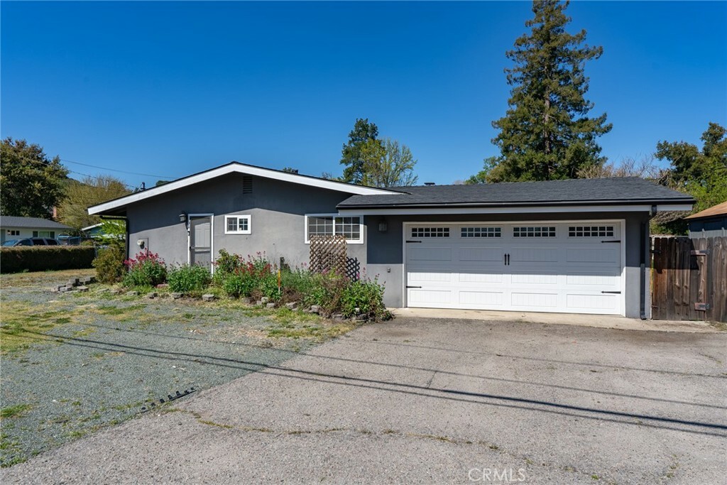 Property Photo:  7705 Devon Court  CA 93422 