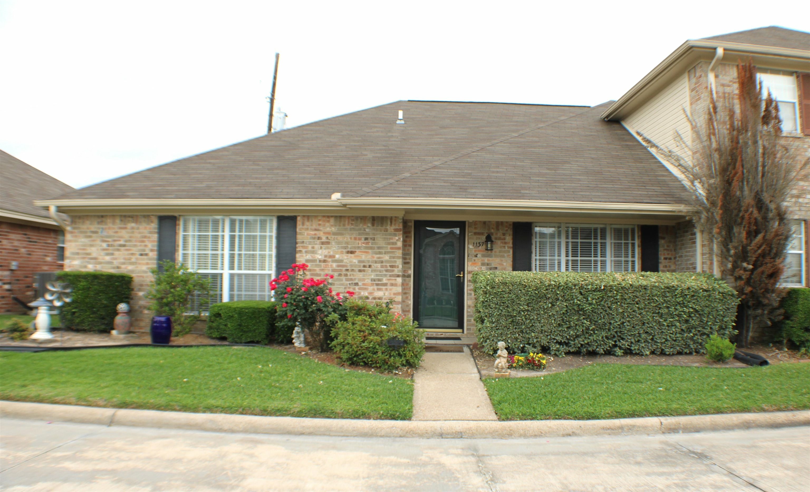 Property Photo:  1137 Green Meadow St.  TX 77706 