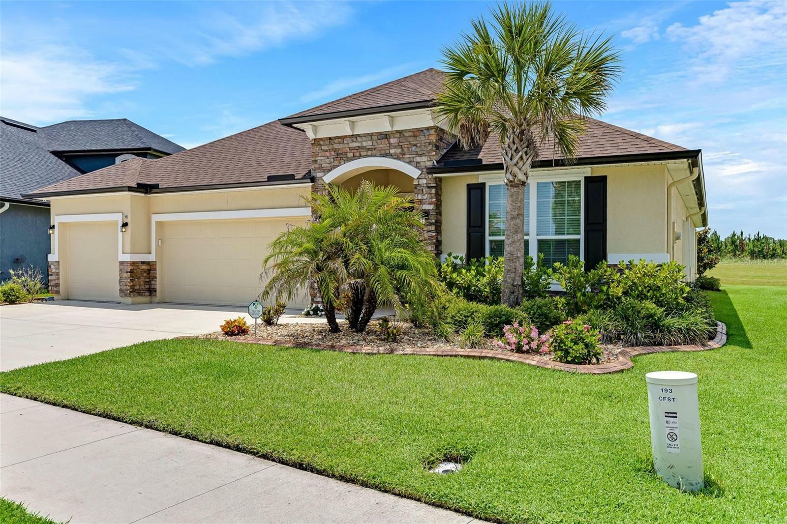 Property Photo:  195 S Coopers Hawk Way  FL 32164 