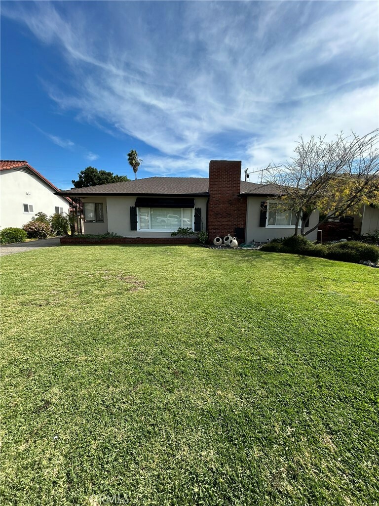 Property Photo:  5047 Lincoln Avenue  CA 91710 