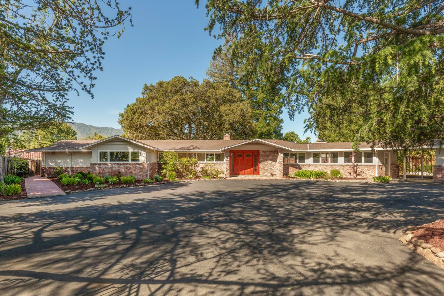 Property Photo: 906 Lundy Lane CA 94024