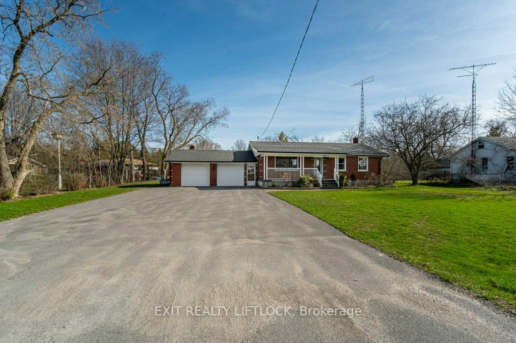 955 8th Line  Smith-Ennismore-Lakefield ON K0L 1H0 photo