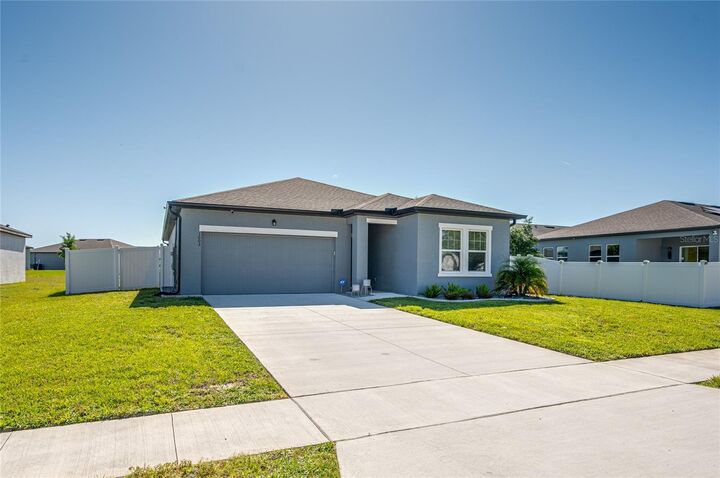 Property Photo: 1003 Landing Lane FL 32738