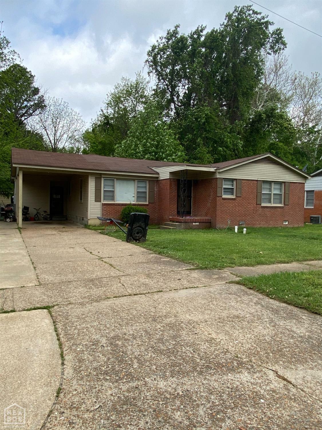 Property Photo:  1209 Holly Street  AR 72401 