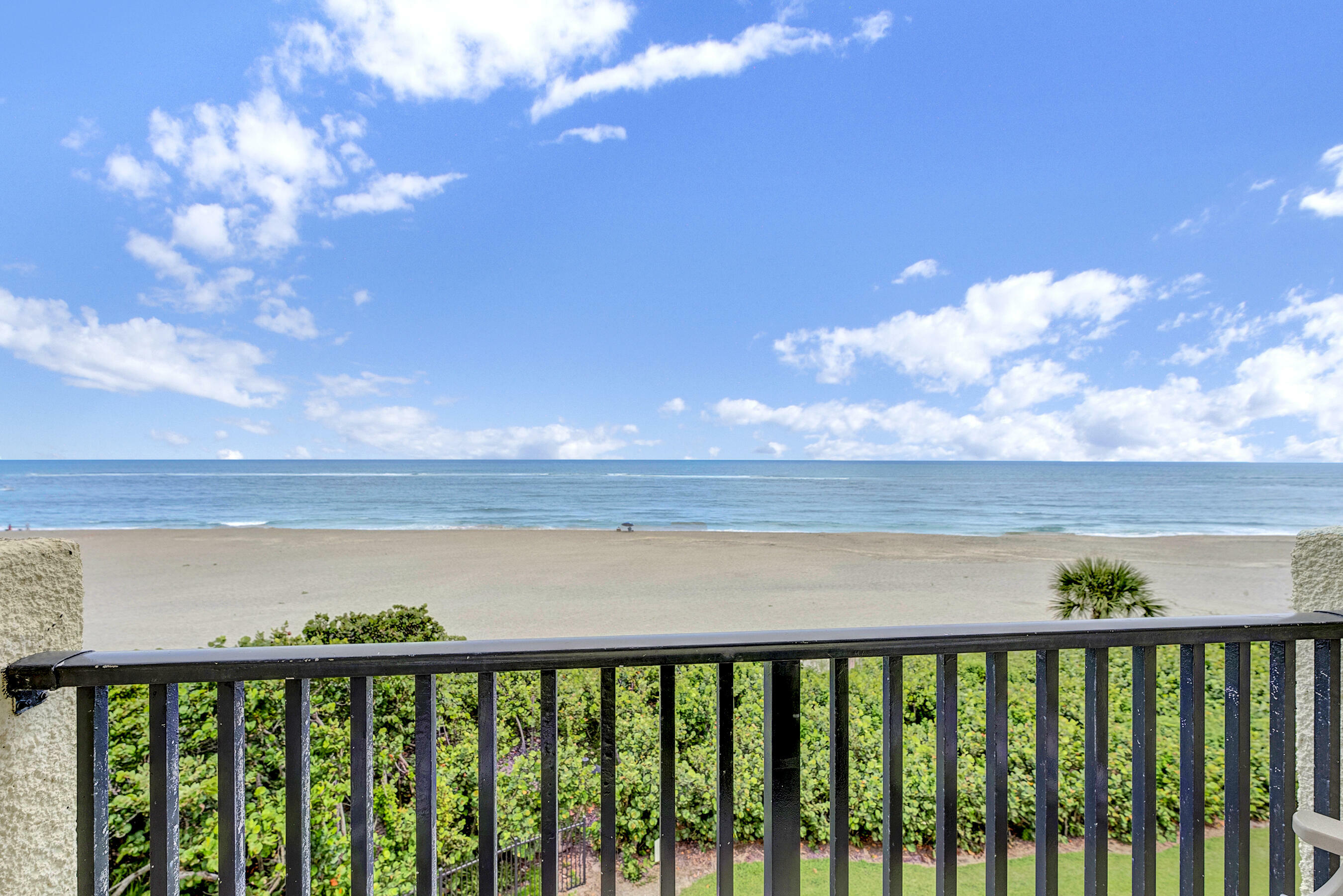 Property Photo:  400 Ocean Trail Way 401  FL 33477 