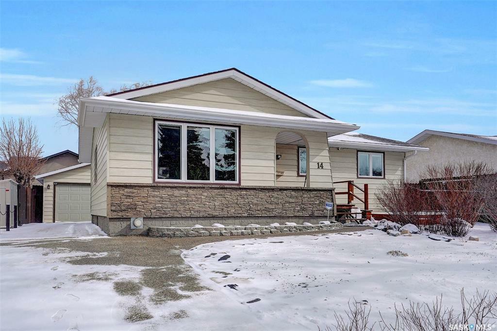 Property Photo:  14 Catherwood Crescent  SK S4R 7A7 