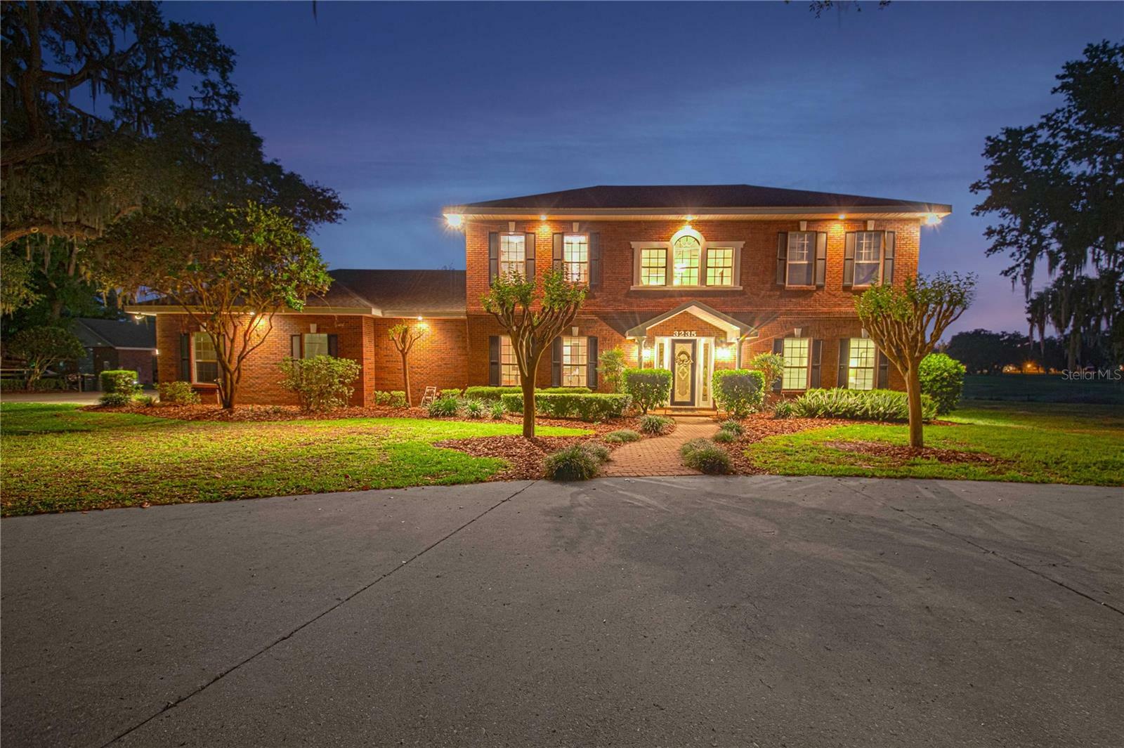 Property Photo: 3235 Imperial Lane FL 33813