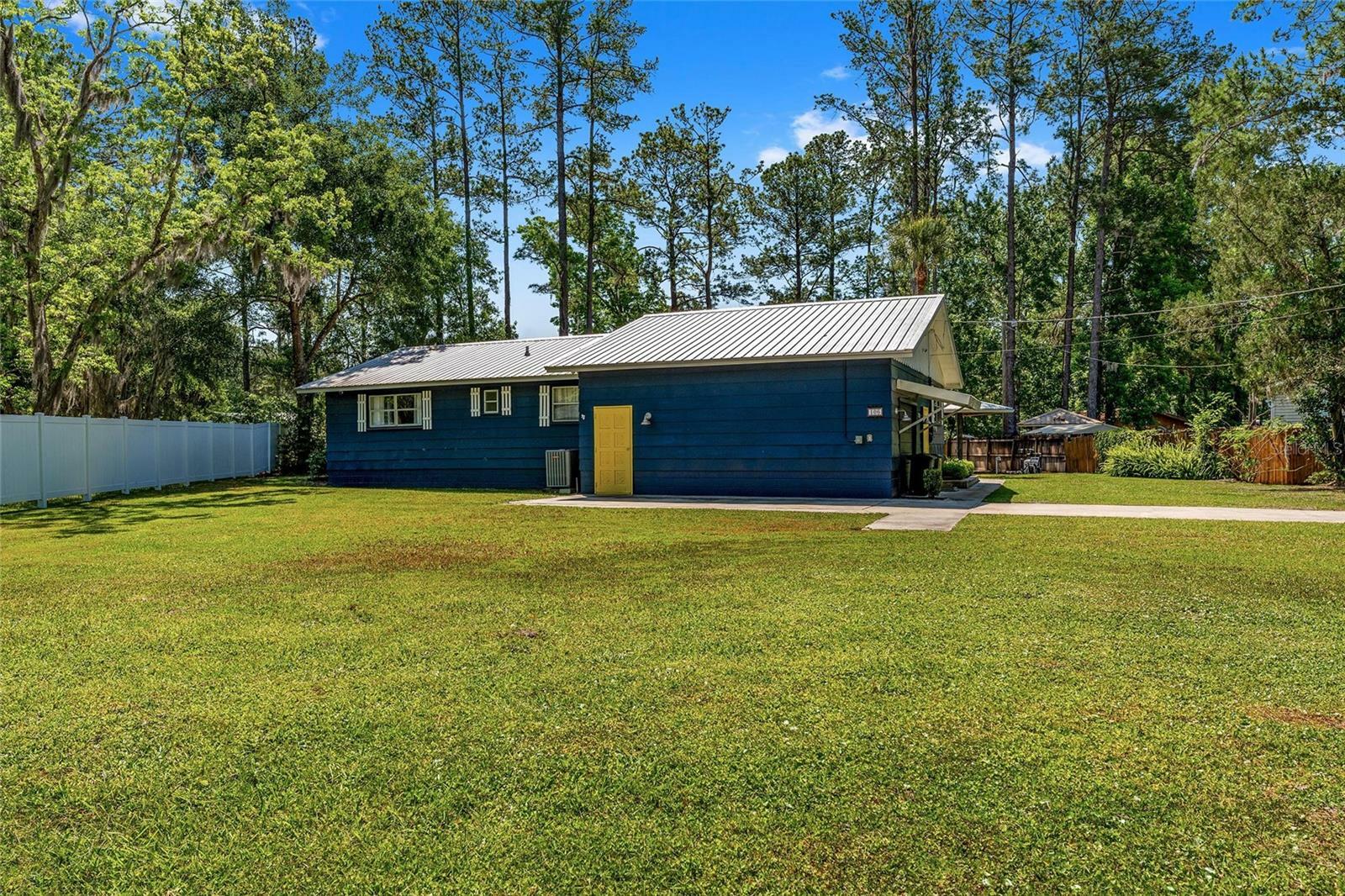 Property Photo:  106 Marina Lane  FL 32189 