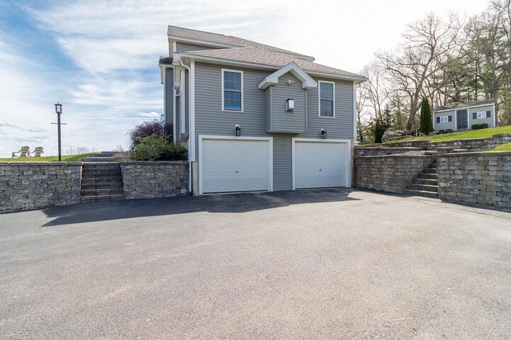 Property Photo:  37 Longview Circle  NH 03076 