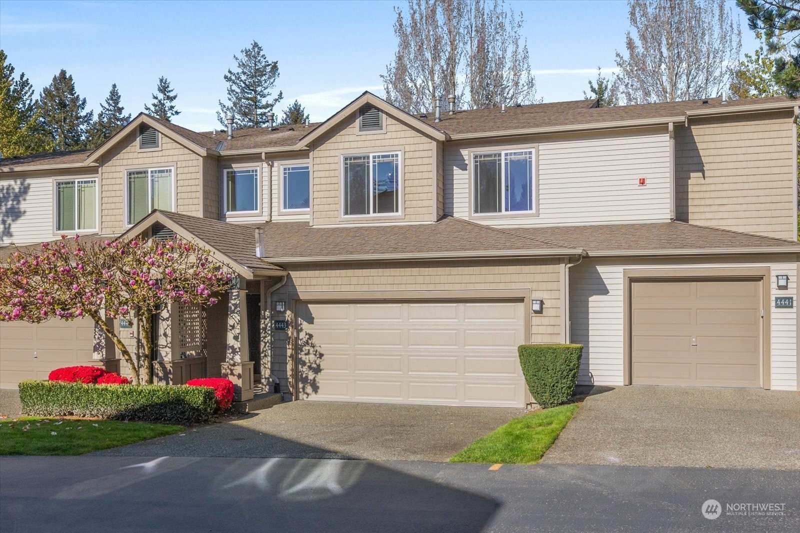 Property Photo:  4443 248th Lane SE 4443  WA 98029 