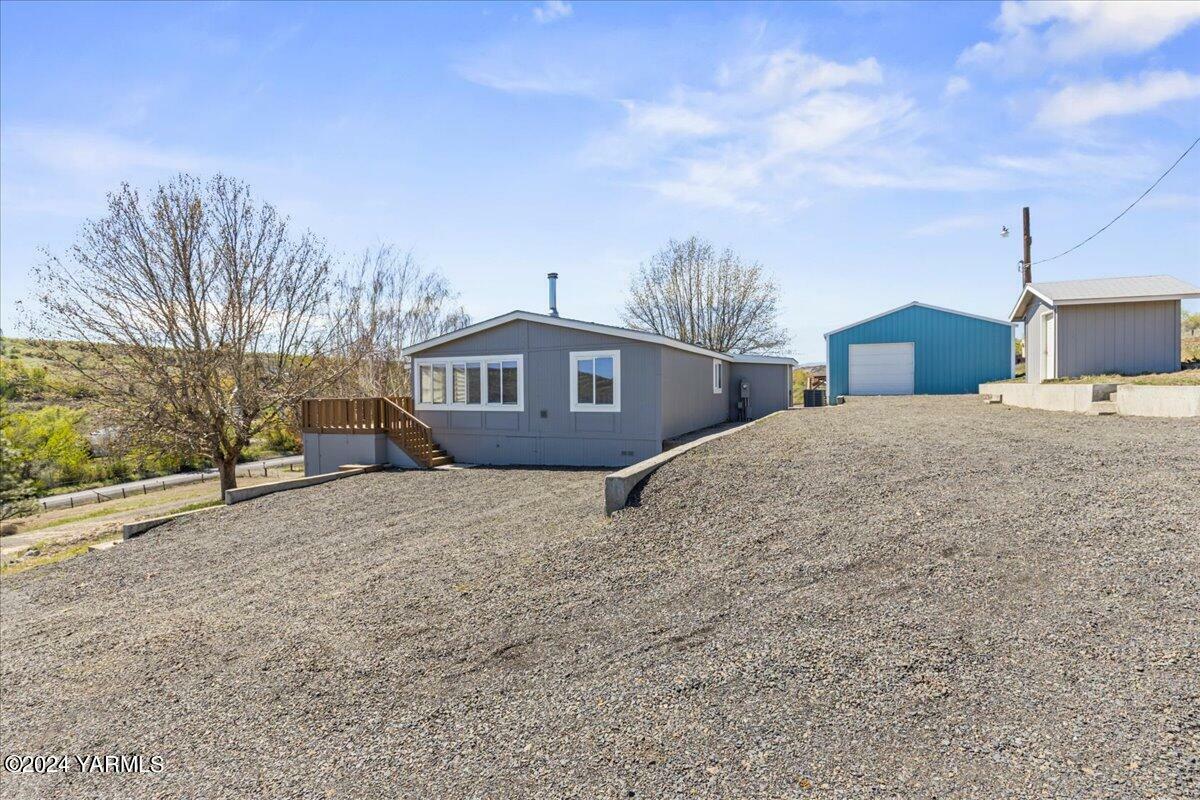 Property Photo:  16571 Cottonwood Canyon Rd  WA 98903 